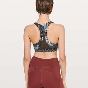 Lululemon Invigorate Bra size 4